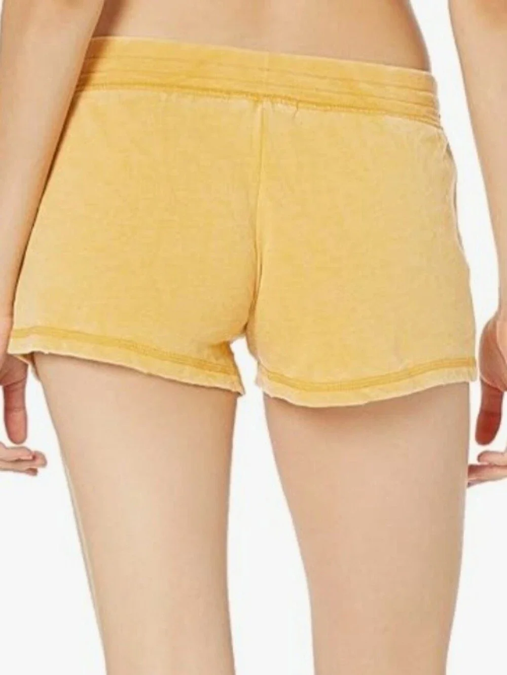 PJ Salvage Vintage Feels Embroidered Flower Shorts. NWT, Medium